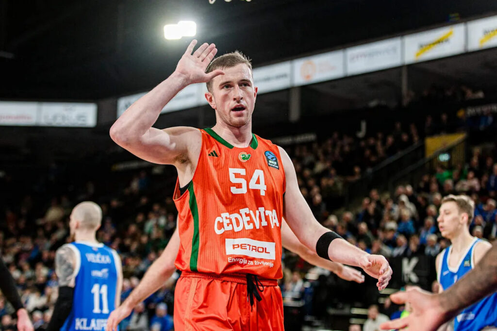 Thomas Kennedy in game action before signing for London Lions.